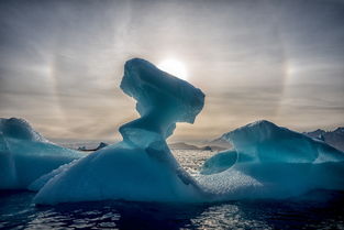 格陵兰岛拱门冰山(格陵兰岛拱门冰山多少年)